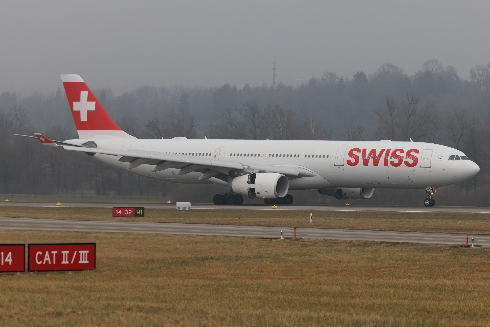 Flughafen Zürich: Swiss (LX / SWR) | Airbus A330-343 A333 | HB-JHK | MSN 1276