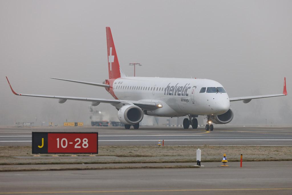 Flughafen Zürich: Helvetic Airways (2L / OAW) | Embraer E195AR E195 | HB-JVA | MSN 19000491