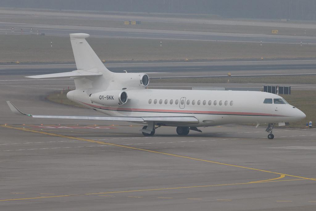 Flughafen Zürich: Blackbird Air (BBB) | Dassault Falcon 8X FA8X | OY-SKK | MSN 417