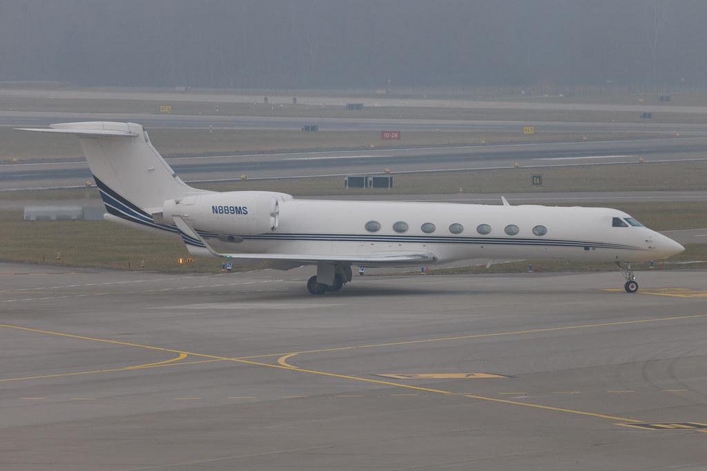 Flughafen Zürich: Private owner | Gulfstream G550 GLF5 | N889MS | MSN 5190