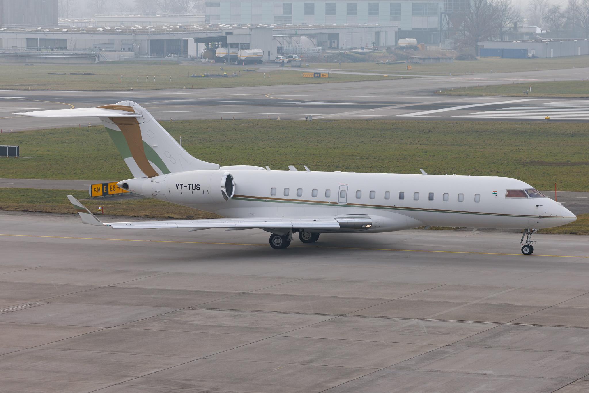Flughafen Zürich: Private owner | Bombardier Global Express XRS GLEX | VT-TUS | MSN 9309