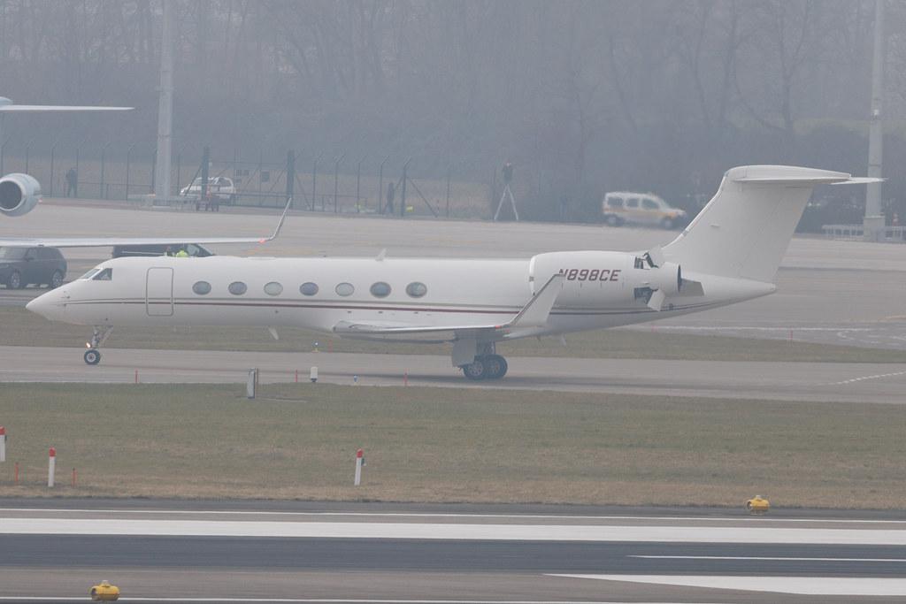 Flughafen Zürich: Private owner | Gulfstream G550 GLF5 | N898CE | MSN 5230