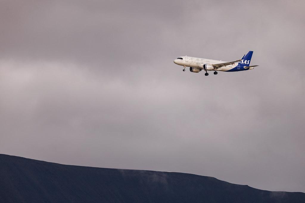 Longyearbyen Svalbard Airport: SAS (SK / SAS) | Airbus A320-251N A20N | SE-RUA | MSN 09520