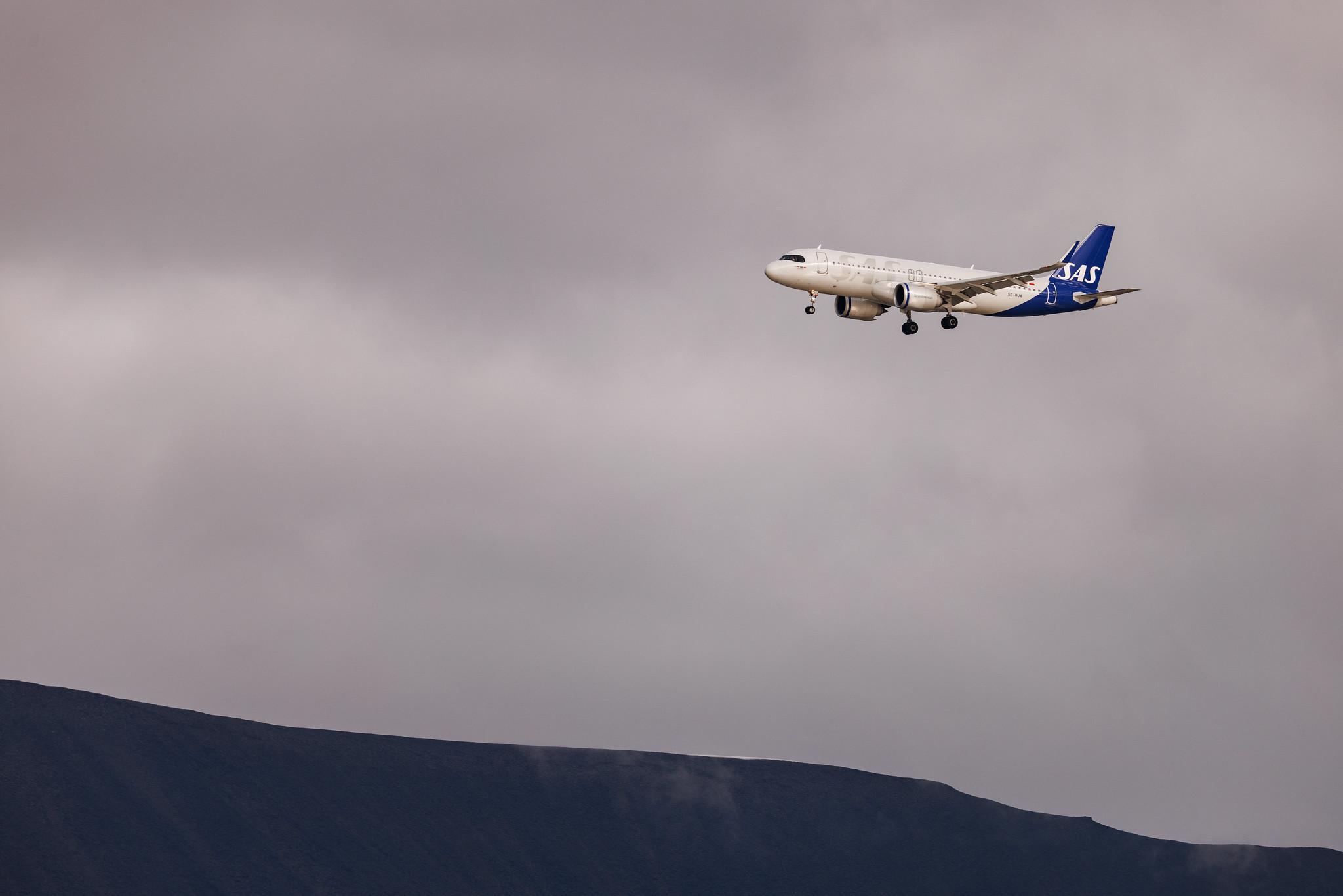 Longyearbyen Svalbard Airport: SAS (SK / SAS) | Airbus A320-251N A20N | SE-RUA | MSN 09520