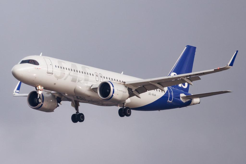 Longyearbyen Svalbard Airport: SAS (SK / SAS) | Airbus A320-251N A20N | SE-RUA | MSN 09520