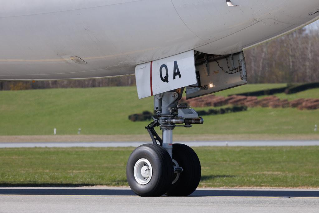 Hamburg Airport: Emirates (EK / UAE) | Boeing 777-31H(ER) B77W | A6-EQA | MSN 42346