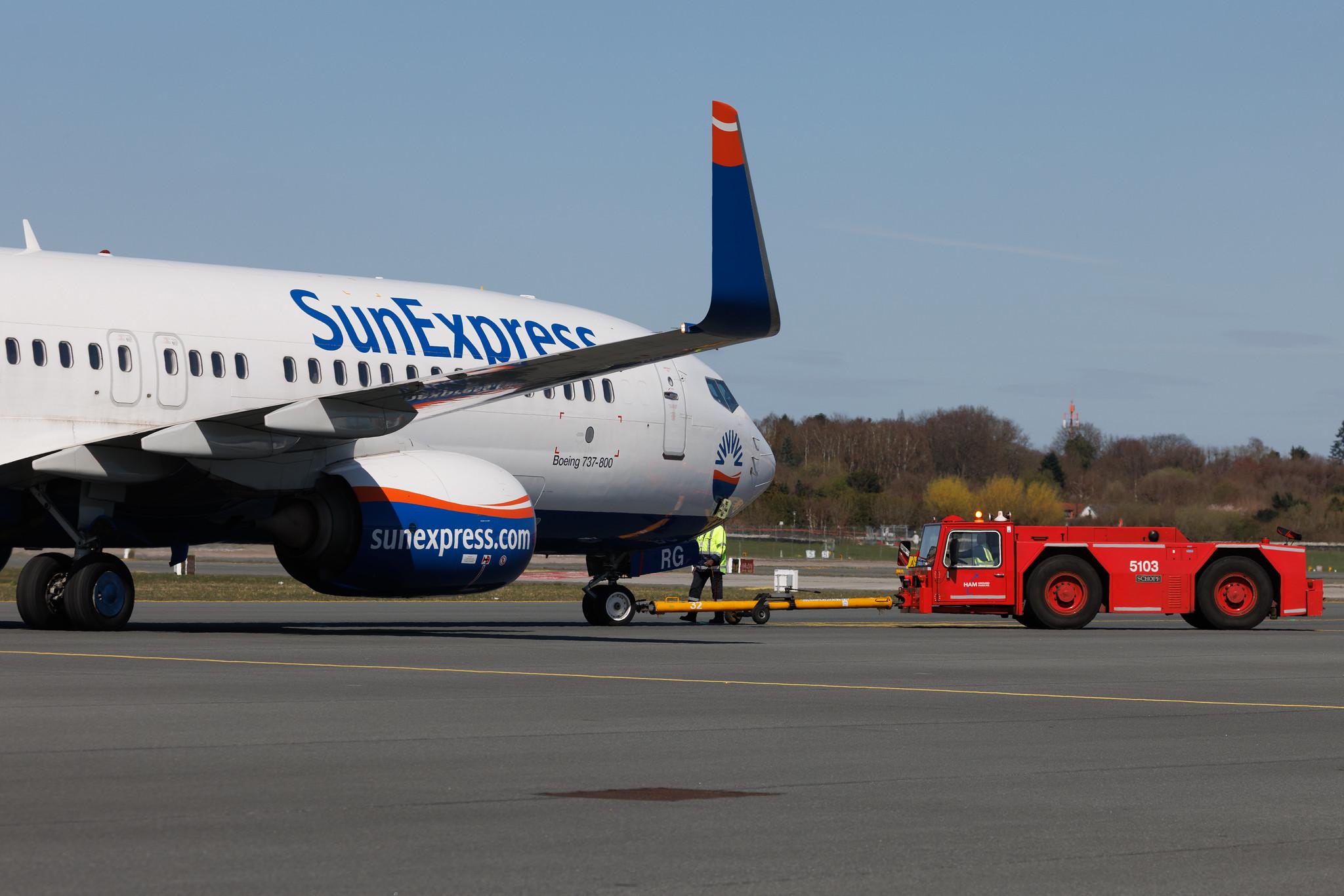 Hamburg Airport: SunExpress (XQ / SXS) | Boeing 737-8JP B738 | TC-SRG | MSN 39435