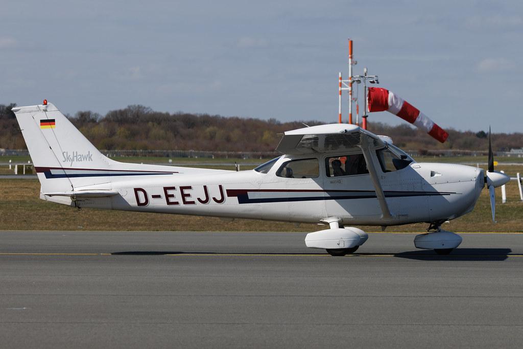 Hamburg Airport: Private owner | Cessna 172R Skyhawk C172 | D-EEJJ | MSN 17280813