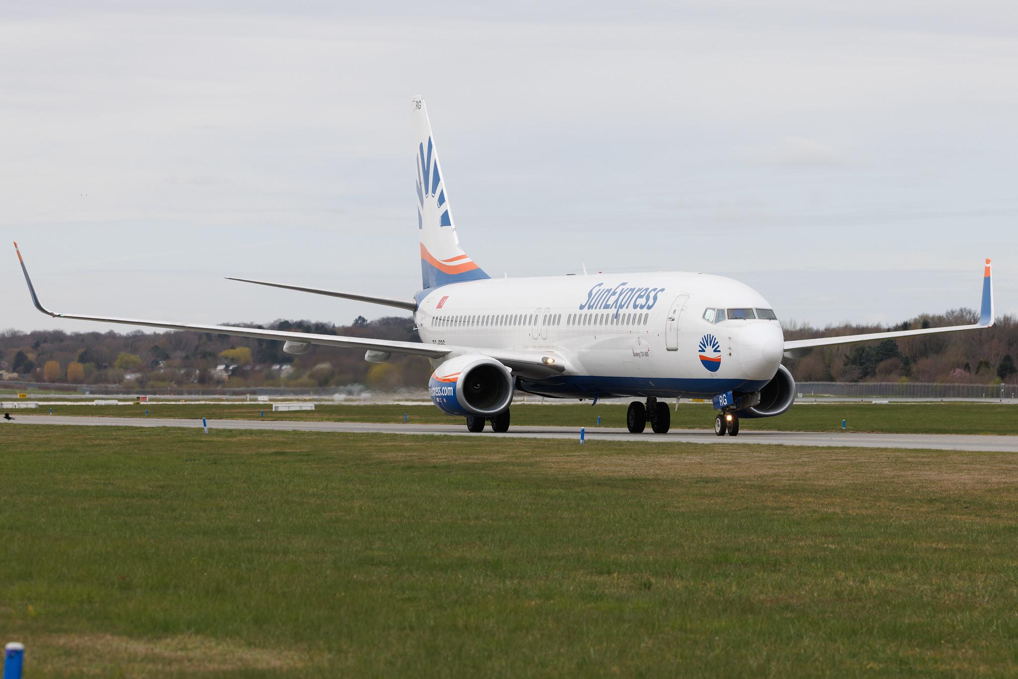 Hamburg Airport: SunExpress (XQ / SXS) | Boeing 737-8JP B738 | TC-SRG | MSN 39435