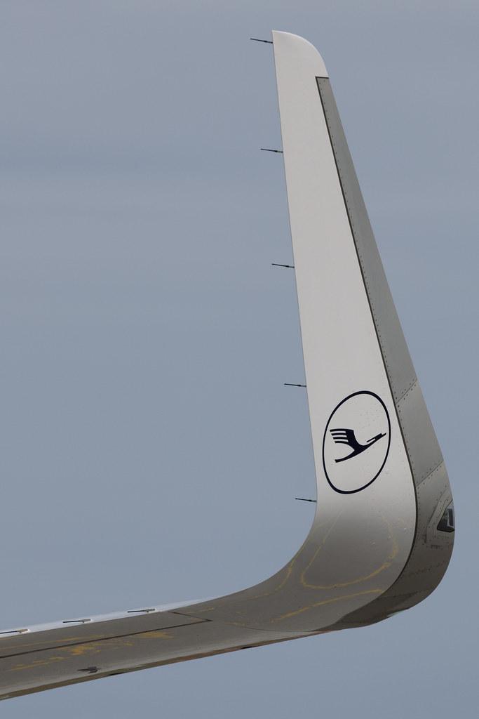 Hamburg Airport: Lufthansa (LH / DLH) | Airbus A320-271N A20N | D-AINE | MSN 7103