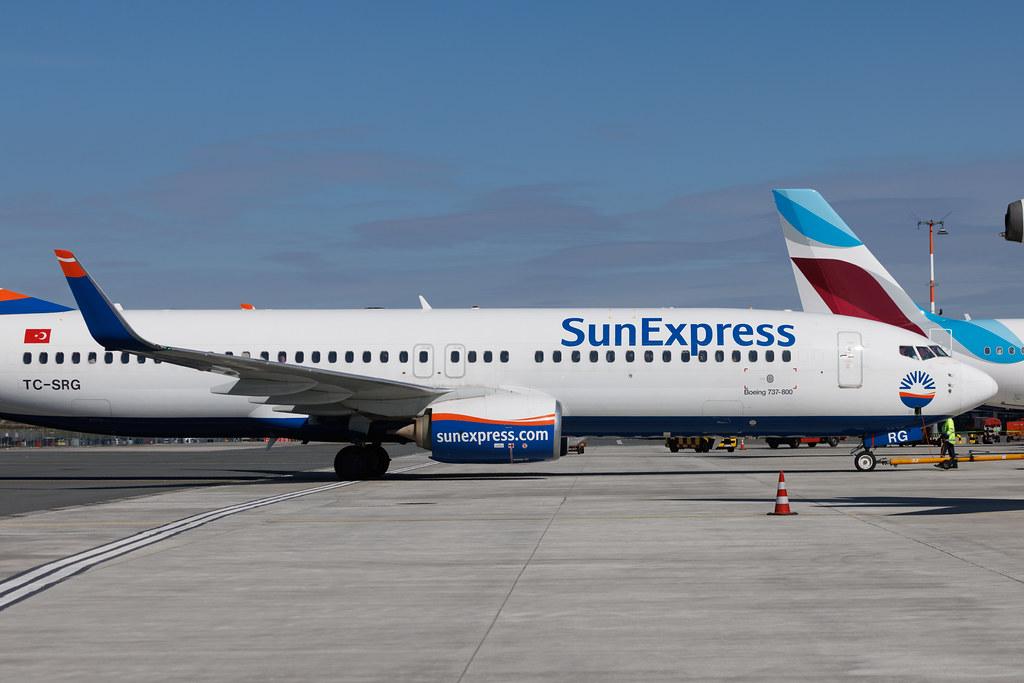Hamburg Airport: SunExpress (XQ / SXS) | Boeing 737-8JP B738 | TC-SRG | MSN 39435