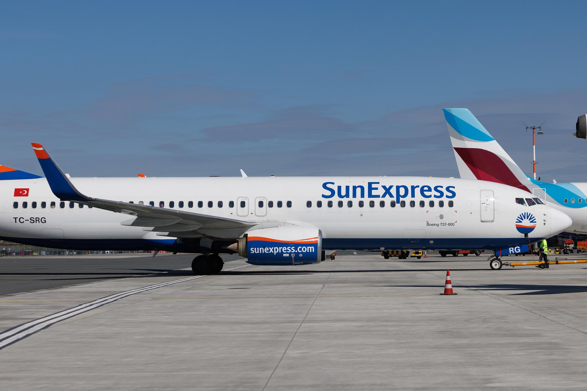 Hamburg Airport: SunExpress (XQ / SXS) | Boeing 737-8JP B738 | TC-SRG | MSN 39435