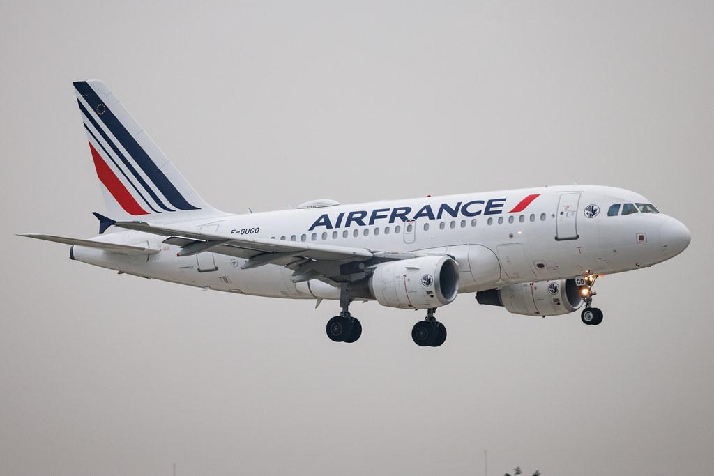 Paris Orly Airport: Air France (AF / AFR) | Airbus A318-111 A318 | F-GUGO | MSN 2951