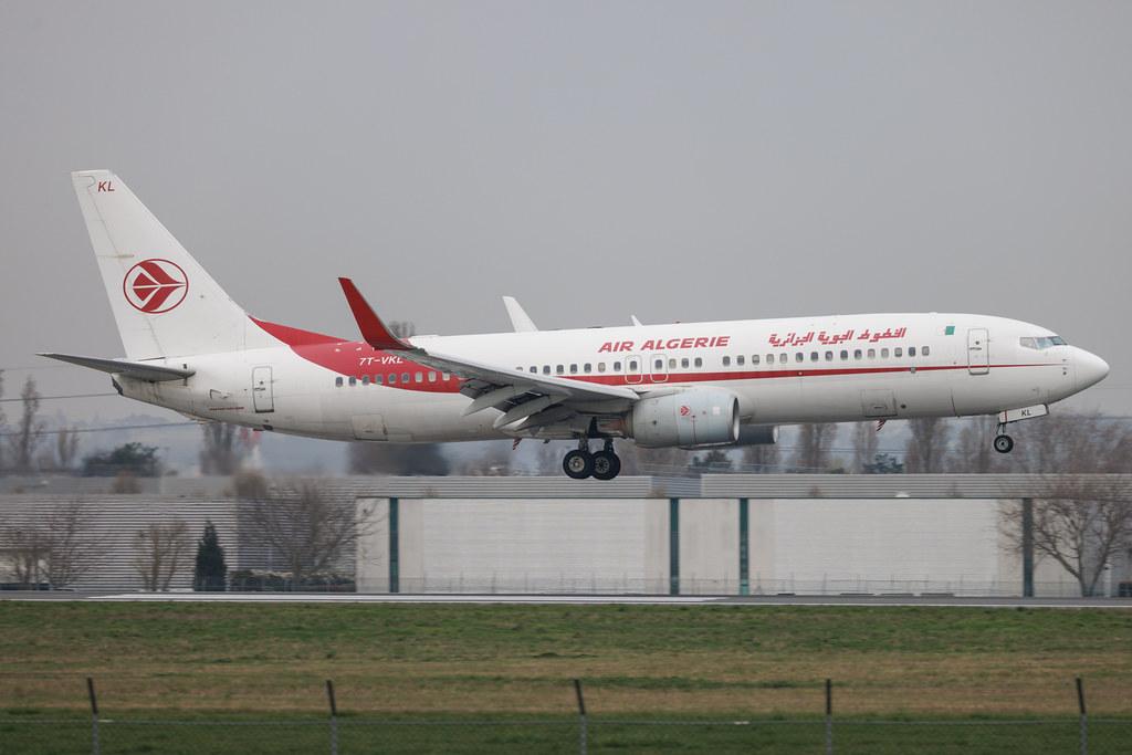 Paris Orly Airport: Air Algerie (AH / DAH) | Boeing 737-8D6 B738 | 7T-VKL | MSN 60748