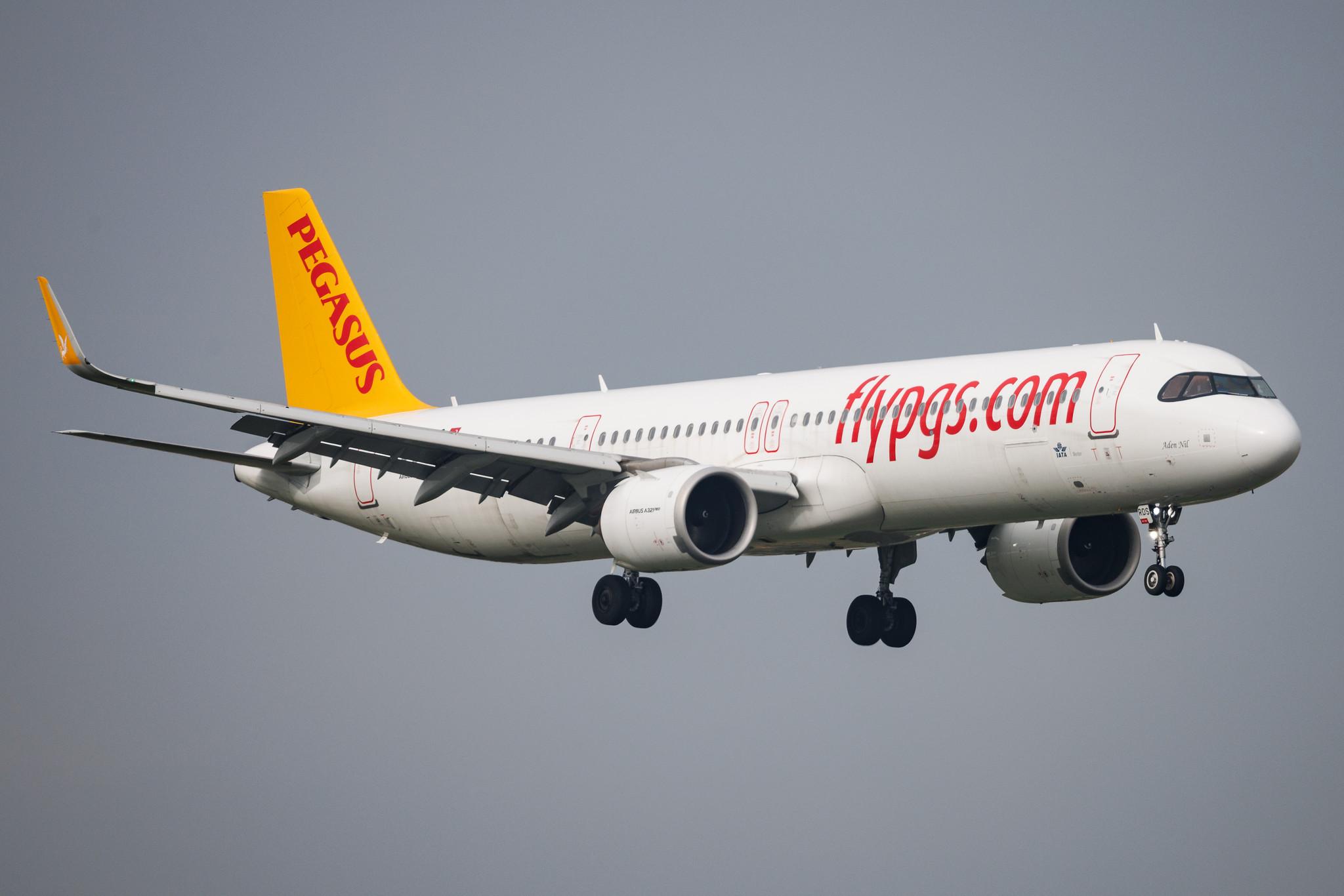 Paris Orly Airport: Pegasus (PC / PGT) | Airbus A321-251NX A21N | TC-RDS | MSN 11545