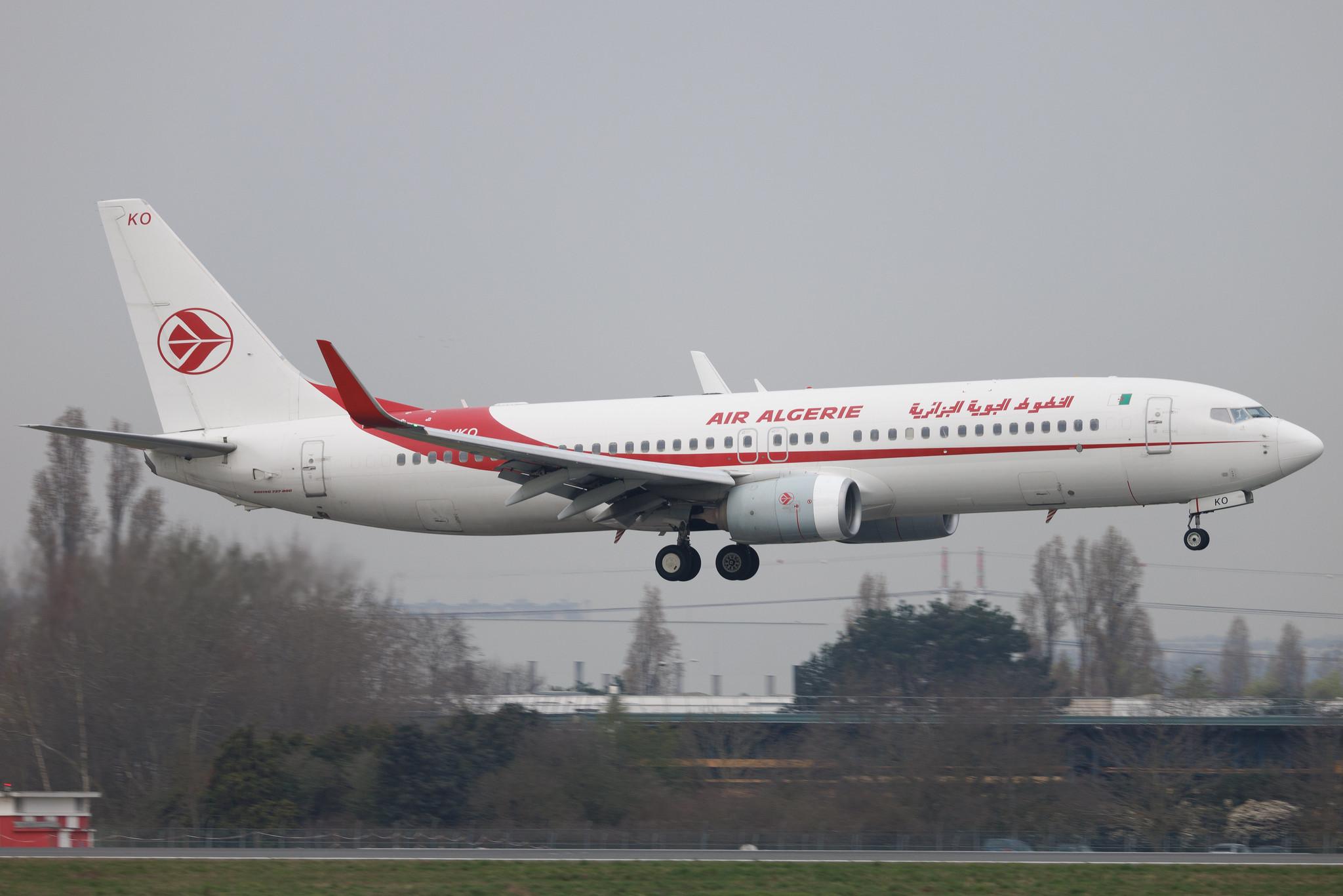 Paris Orly Airport: Air Algerie (AH / DAH) | Boeing 737-8D6 B738 | 7T-VKL | MSN 60748