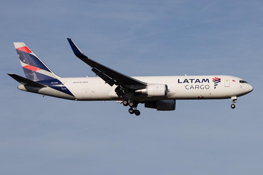 Frankfurt Airport: LATAM Cargo (UC / LCO) | Operator: LATAM Cargo Colombia | Boeing 767-316(ER)(BCF) B763 | CC-CXD | MSN 35697
