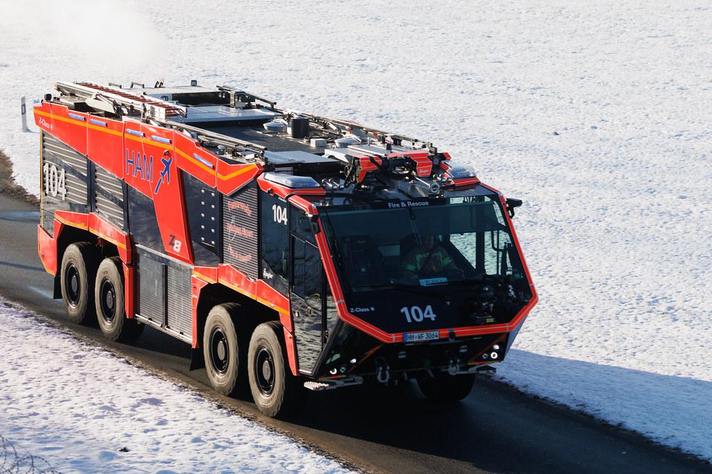 Hamburg Airport: Hamburg Airport: Fire and Rescue 104