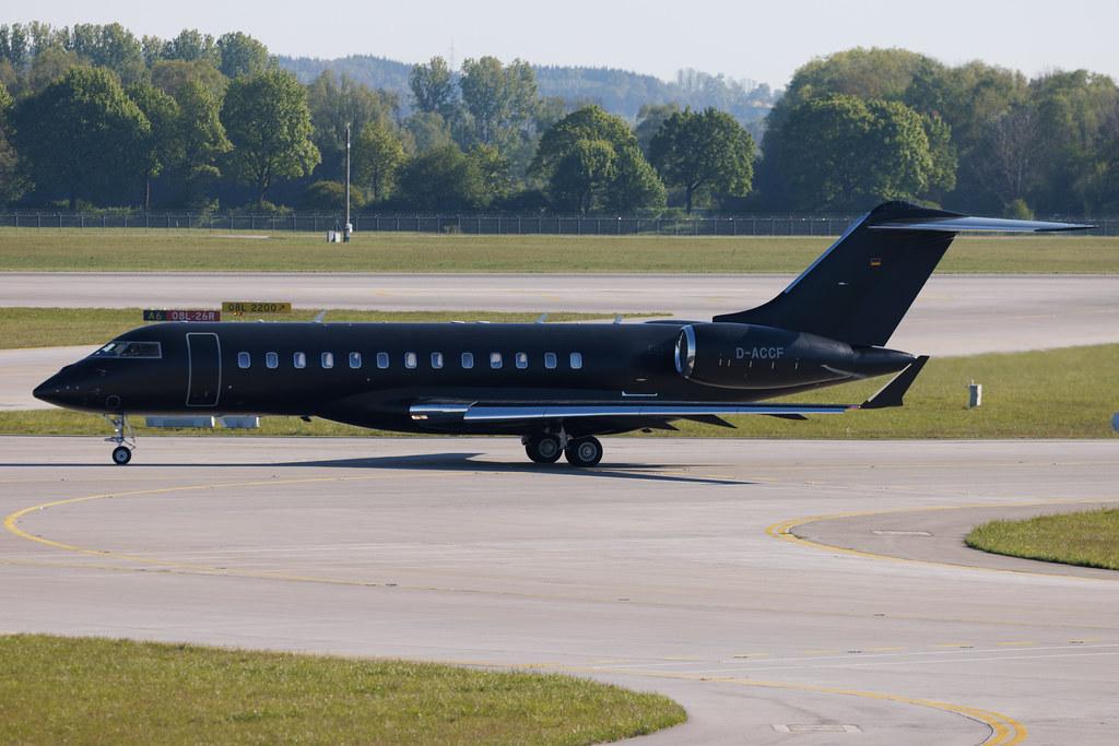 Munich Airport: MHS Aviation (M2 / MHV) | Bombardier Global Express XRS GLEX | D-ACCF | MSN 9333