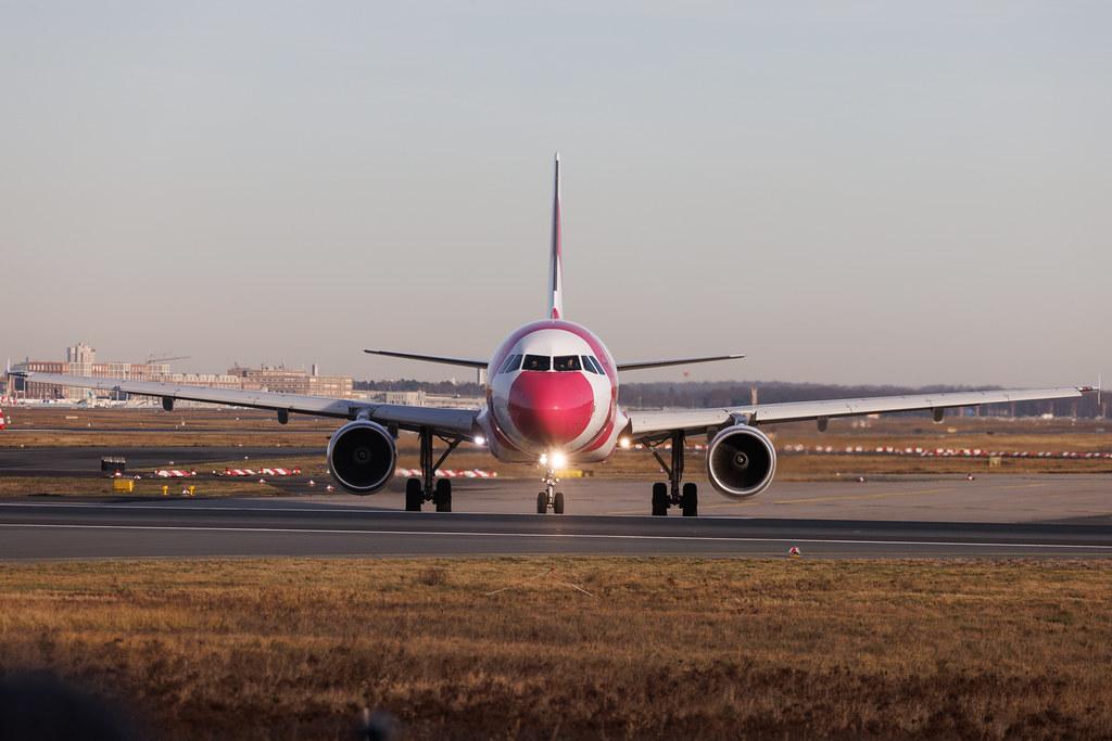 Frankfurt Airport: Condor (DE / CFG) | Livery: Breast Cancer Awareness Livery | Airbus A320-214 A320 | D-AICS | MSN 4478