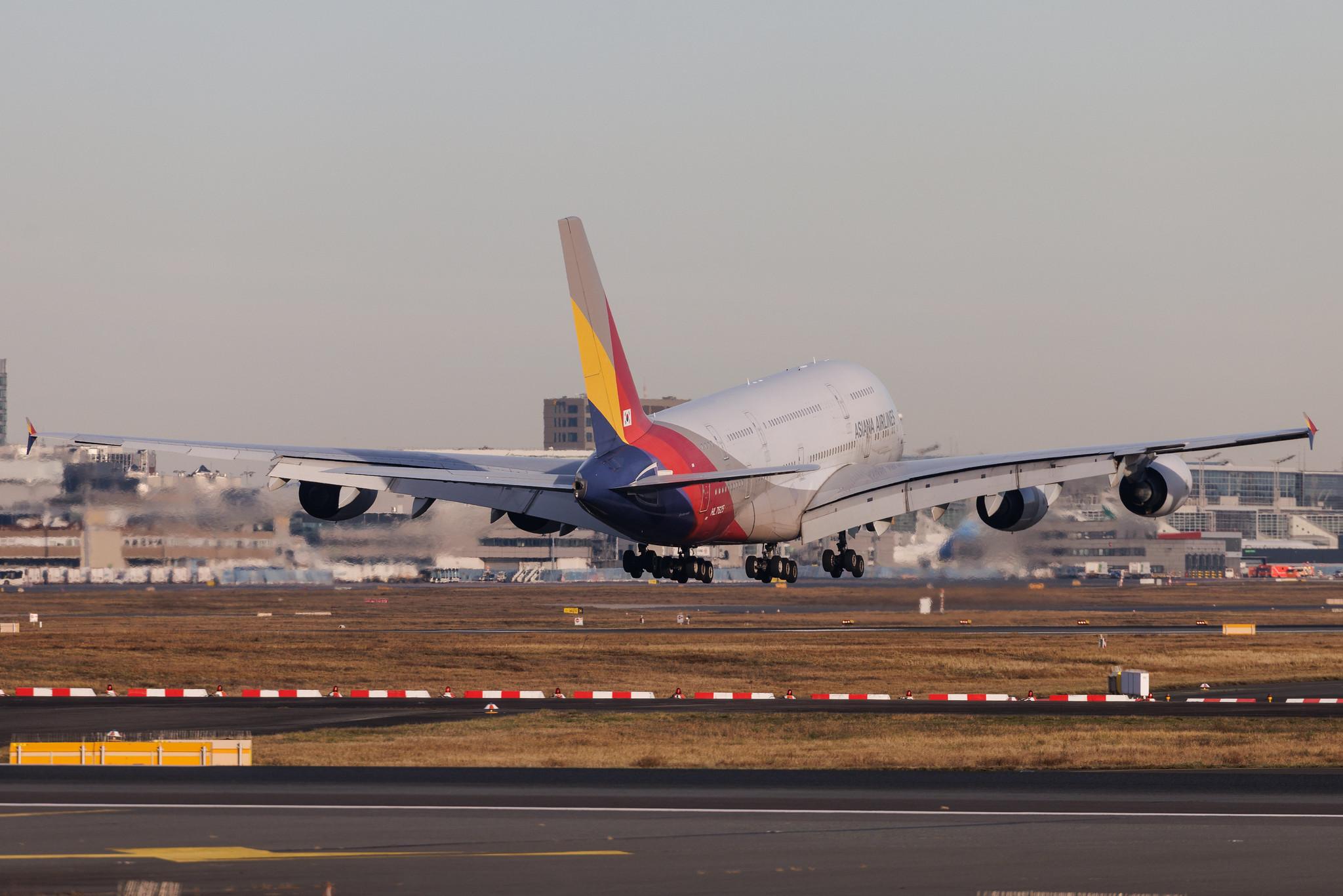 Frankfurt Airport: Asiana Airlines (OZ / AAR) | Airbus A380-841 A388 | HL7625 | MSN 152