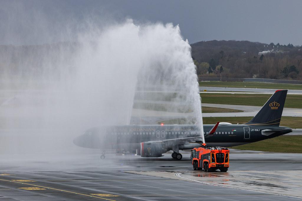 Hamburg Airport: Royal Jordanian (RJ / RJA) | Airbus A320-271N A20N | JY-RAJ | MSN 12618