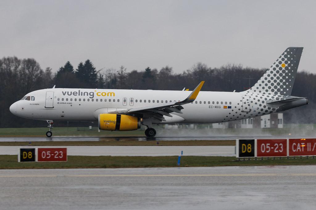 Hamburg Airport: Vueling (VY / VLG) | Airbus A320-232 A320 | EC-MXG | MSN 08192
