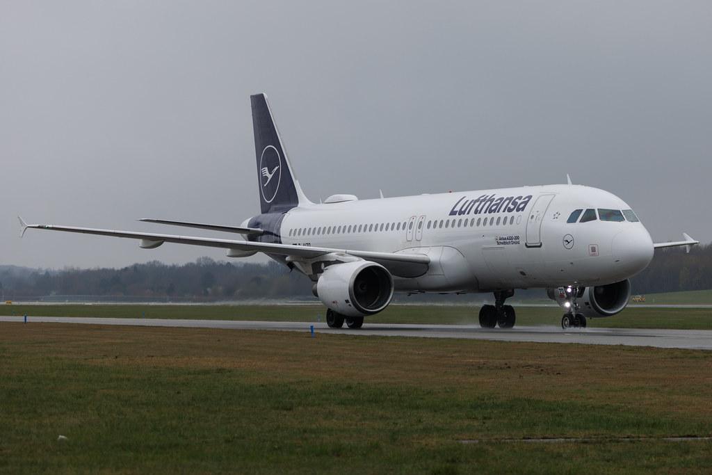 Hamburg Airport: Lufthansa (LH / DLH) | Airbus A320-214 A320 | D-AIZD | MSN 4191