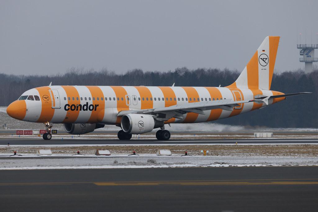 Hamburg Airport: Condor (DE / CFG) | Livery: Yellow Sunshine Livery | Airbus A320-212 A320 | D-ATCH | MSN 1437