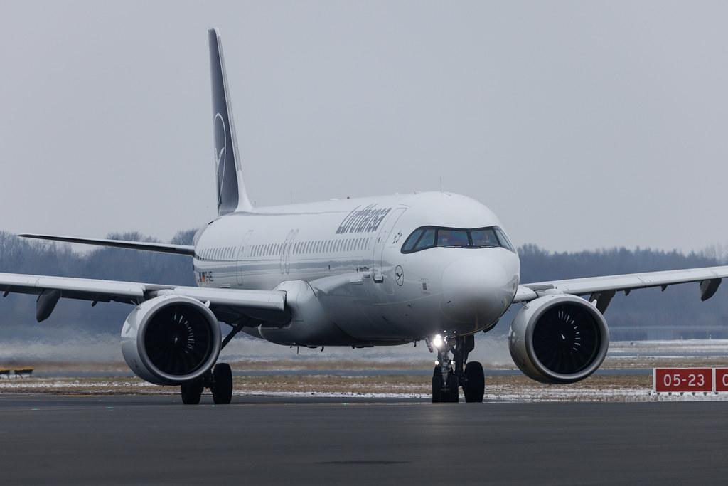 Hamburg Airport: Lufthansa (LH / DLH) | Airbus A321-271NX A21N | D-AIEL | MSN 10715