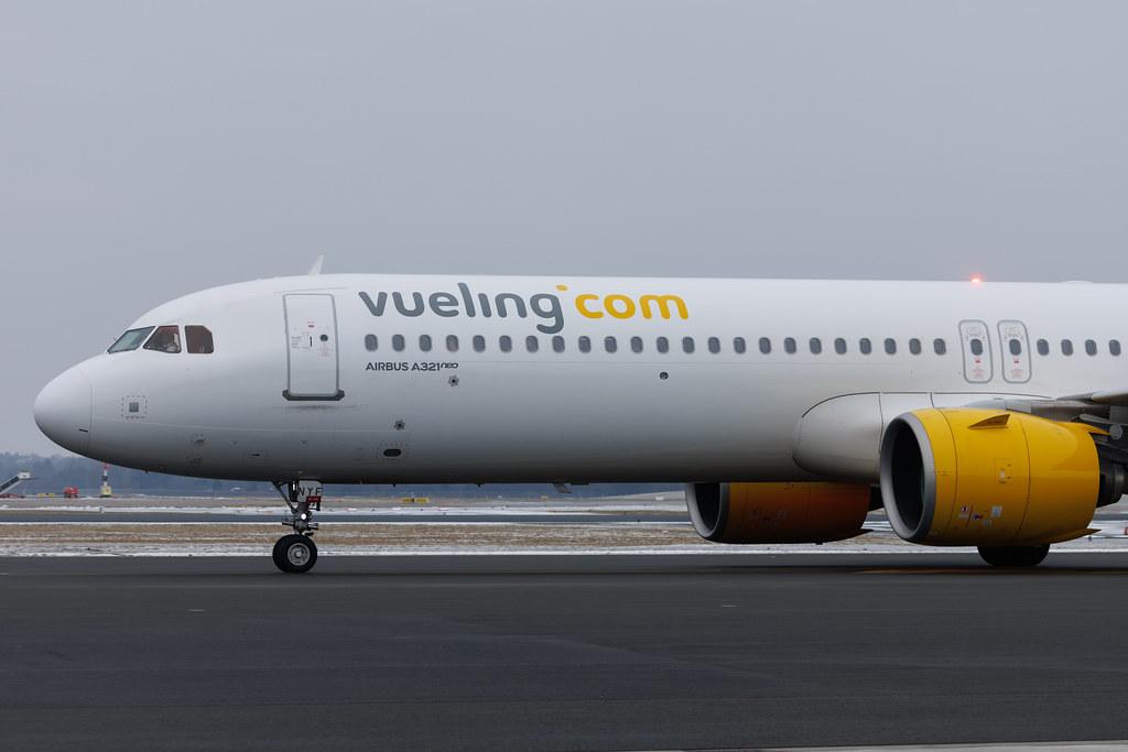 Hamburg Airport: Vueling (VY / VLG) | Airbus A321-271NX A21N | EC-NYF | MSN 11377