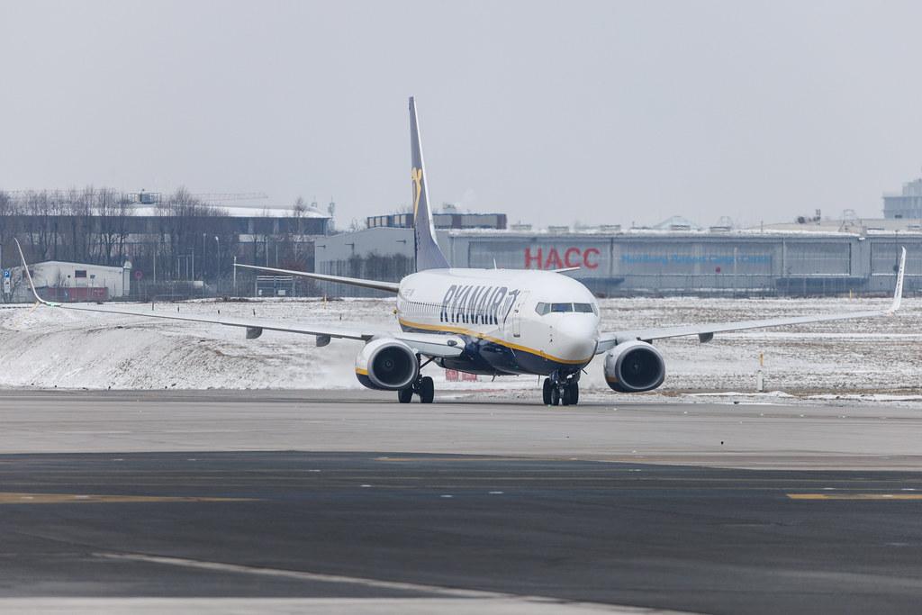 Hamburg Airport: Ryanair (FR / RYR) | Boeing 737-8AS B738 | EI-EST | MSN 34994
