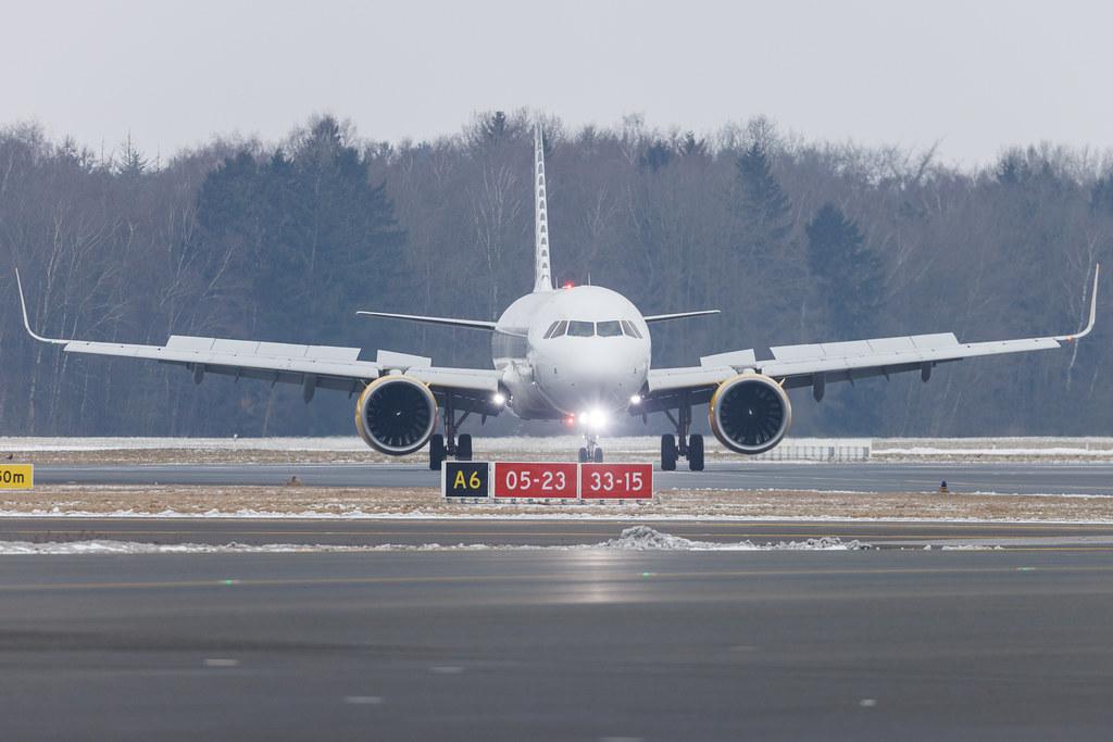 Hamburg Airport: Vueling (VY / VLG) | Airbus A321-271NX A21N | EC-NYF | MSN 11377