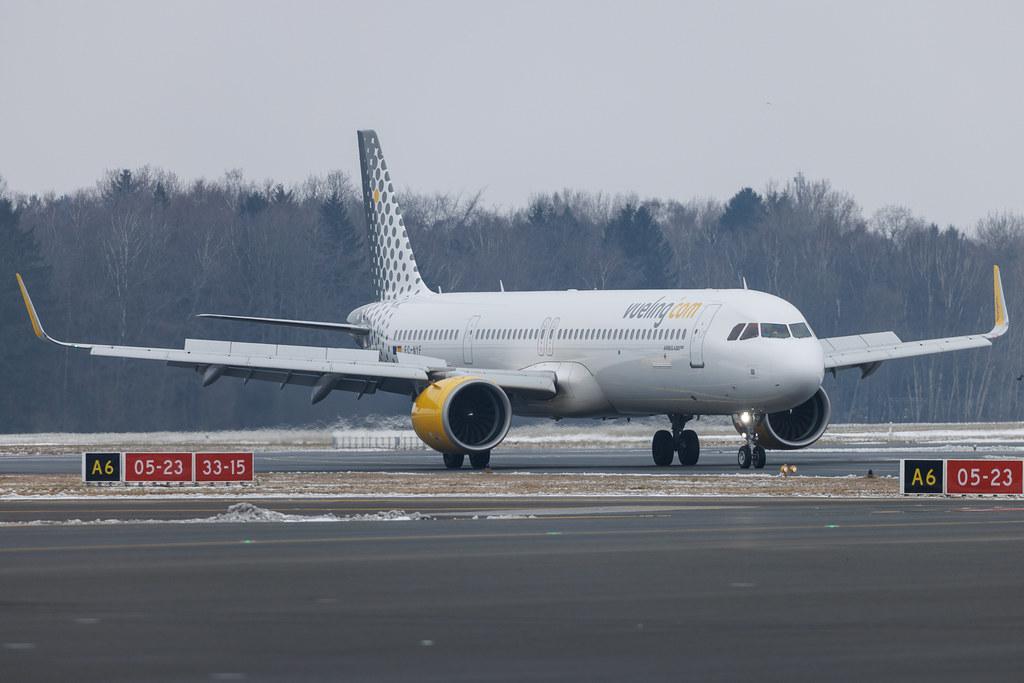 Hamburg Airport: Vueling (VY / VLG) | Airbus A321-271NX A21N | EC-NYF | MSN 11377