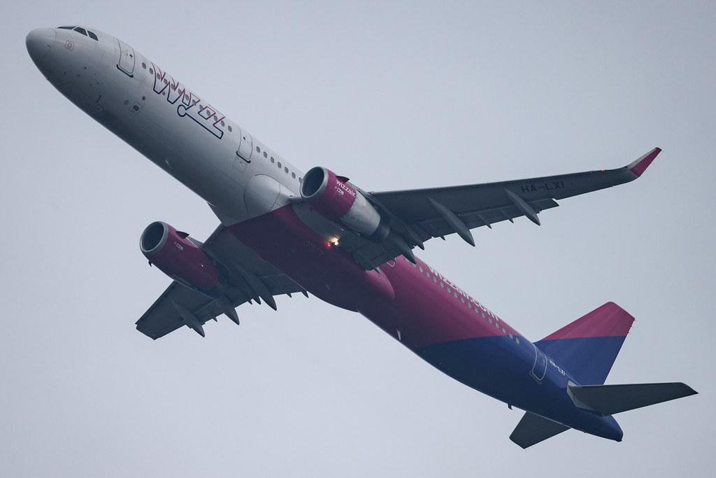 Köln Bonn Airport: Wizz Air (W6 / WZZ) | Airbus A321-231 A321 | HA-LXI | MSN 7280