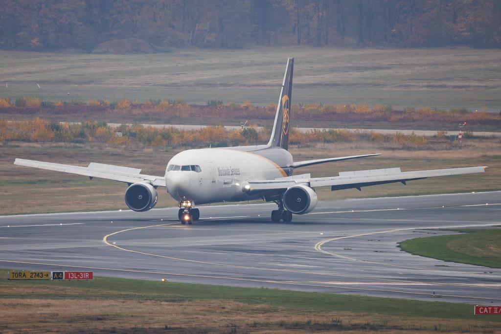 Köln Bonn Airport: UPS (5X / UPS) | Boeing 767-346(ER)(BCF) B763 | N363UP | MSN 33494
