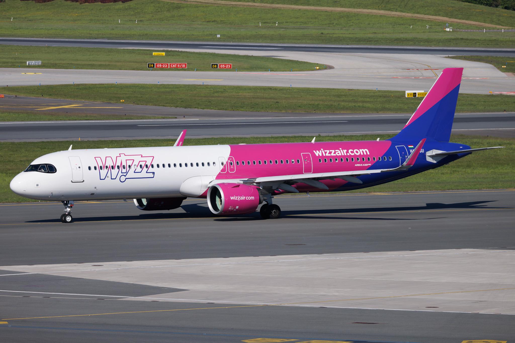 Hamburg Airport: Wizz Air (W6 / WZZ) | Airbus A321-271NX A21N | HA-LGU | MSN 12557
