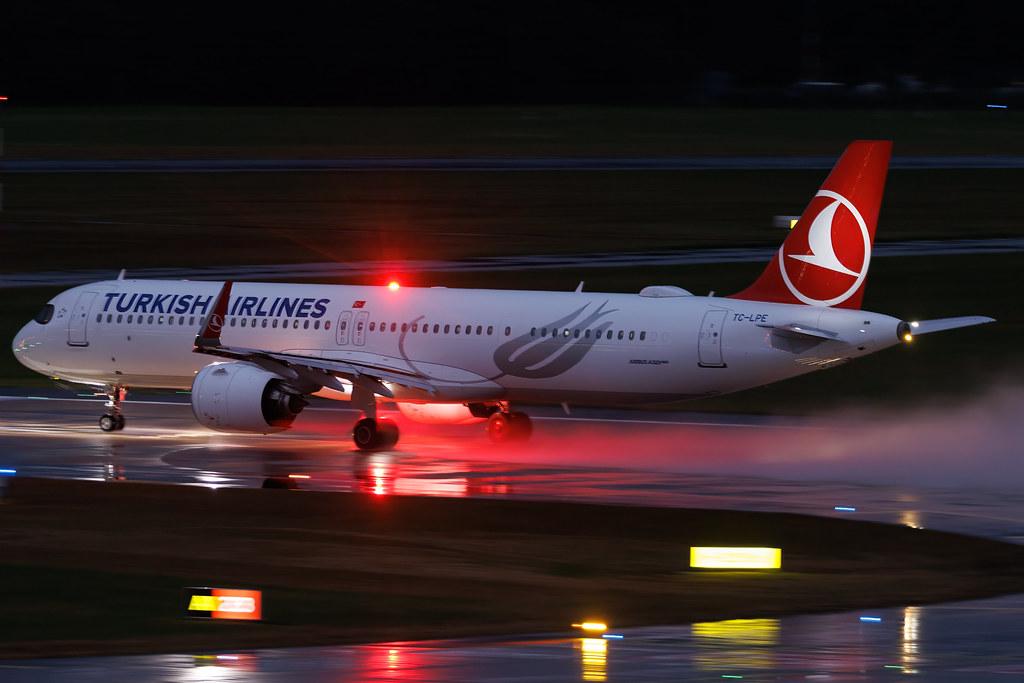 Hamburg Airport: Turkish Airlines (TK / THY) | Airbus A321-271NX A21N | TC-LPE | MSN 11944