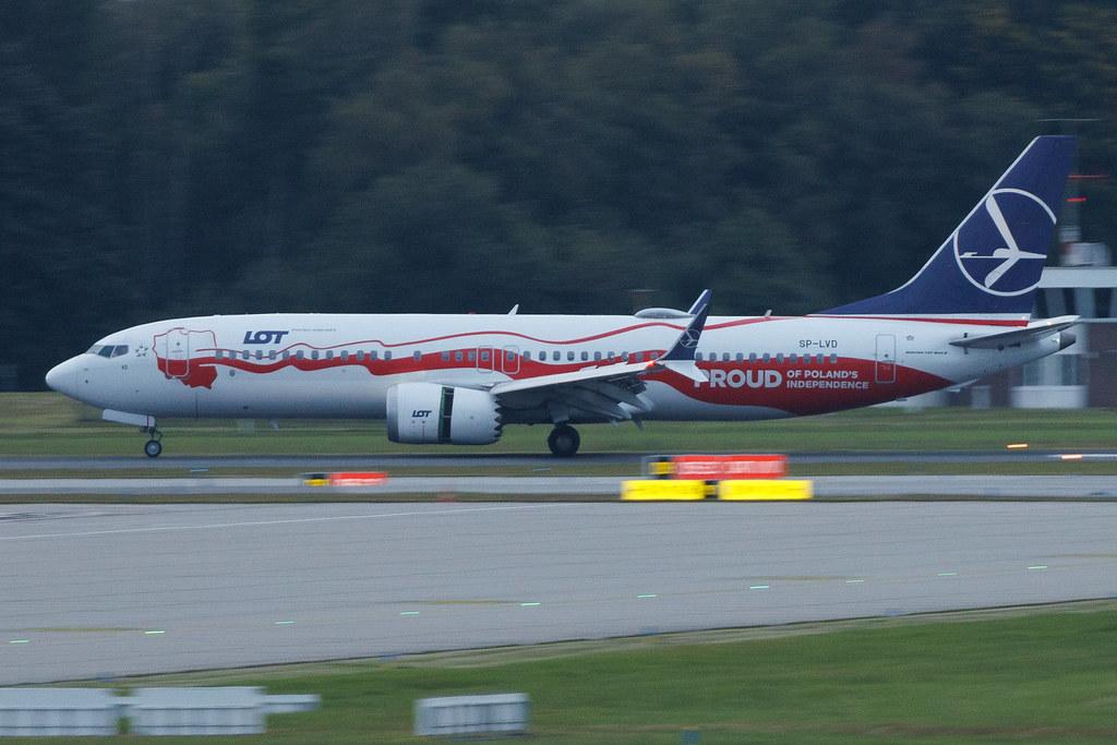 Hamburg Airport: LOT (LO / LOT) | Livery: Independence Livery | Boeing 737 MAX 8 B38M | SP-LVD | MSN 64069