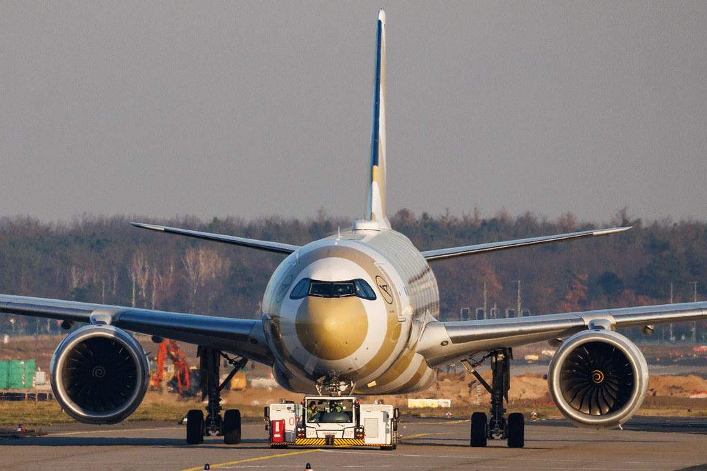 Frankfurt Airport: Condor (DE / CFG) | Livery: Beige Beach Livery | Airbus A330-941 A339 | D-ANRL | MSN 2044