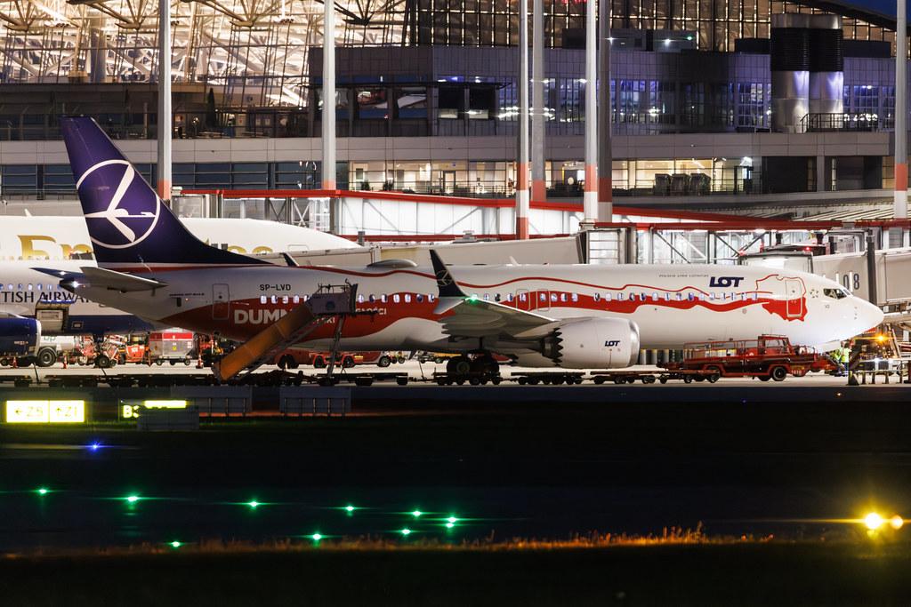 Hamburg Airport: LOT (LO / LOT) | Livery: Independence Livery | Boeing 737 MAX 8 B38M | SP-LVD | MSN 64069