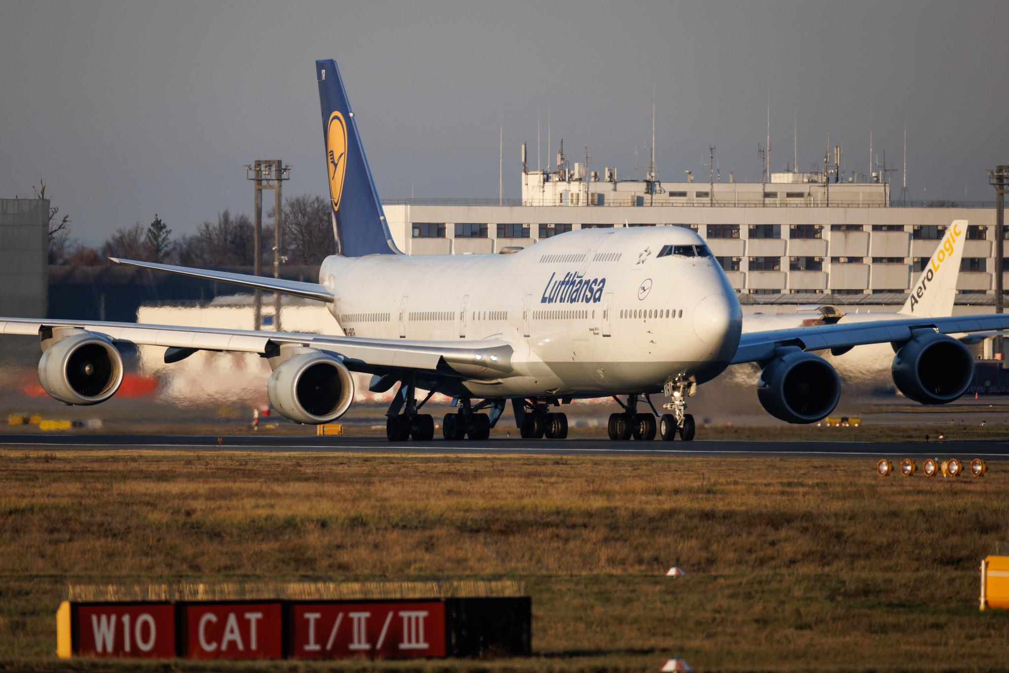 Frankfurt Airport: Lufthansa (LH / DLH) | Boeing 747-830 B748 | D-ABYR | MSN 37842