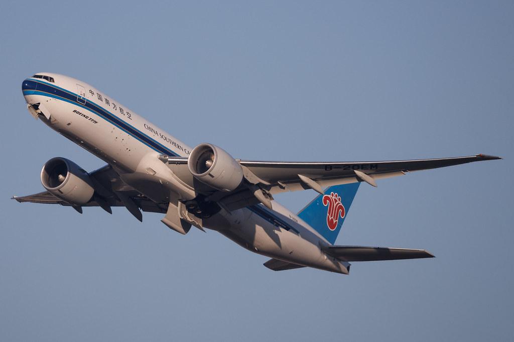 Frankfurt Airport: China Southern Airlines (CZ / CSN) | Boeing 777-F B77L | B-20EM | MSN 65421