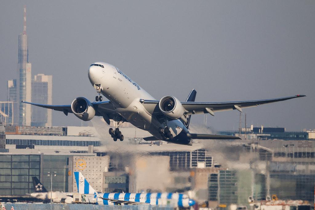 Frankfurt Airport: Lufthansa Cargo (GEC) | Boeing 777-F B77L | D-ALFL | MSN 68197