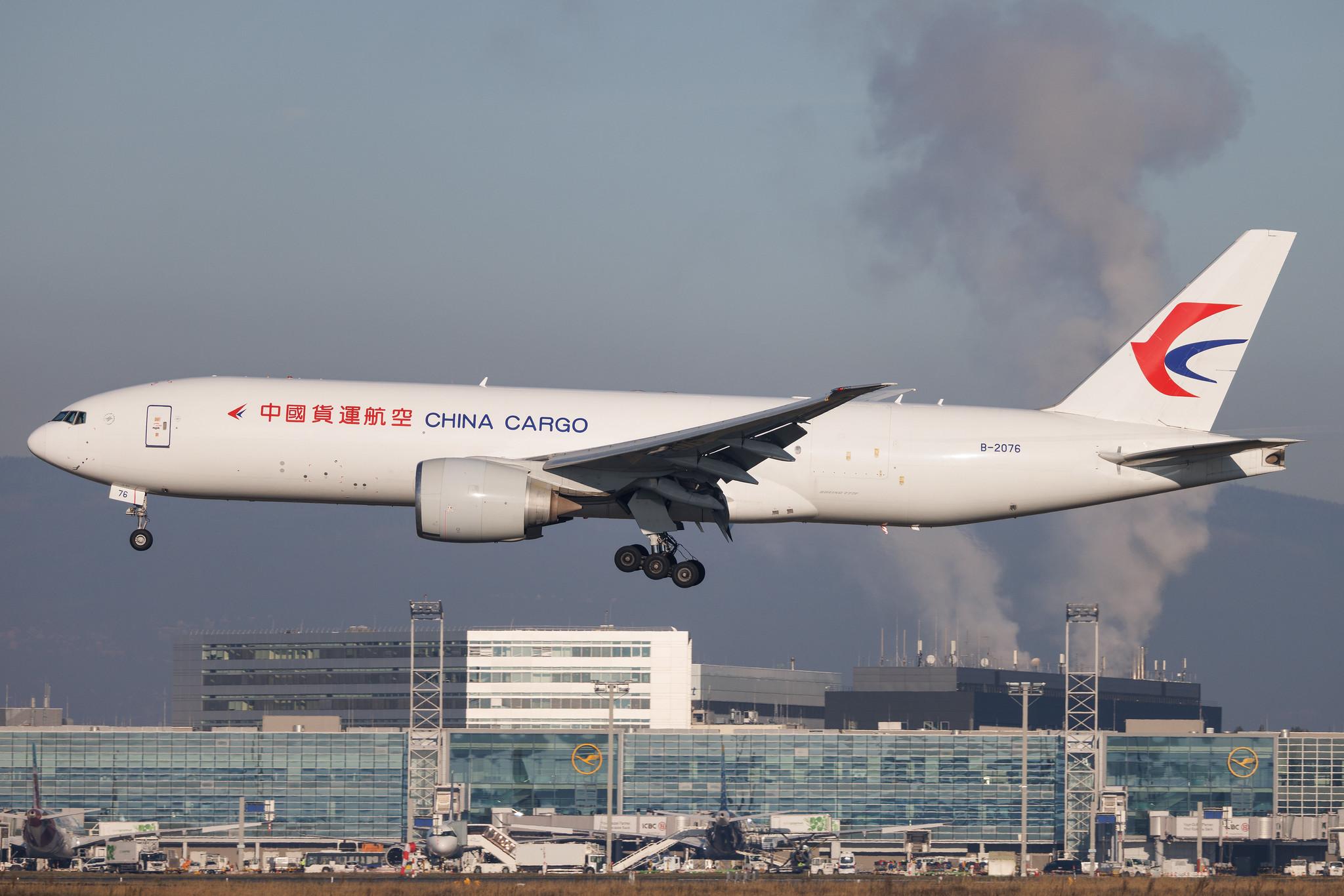 Frankfurt Airport: China Cargo Airlines (CK / CKK) | Boeing 777-F6N B77L | B-2076 | MSN 37711