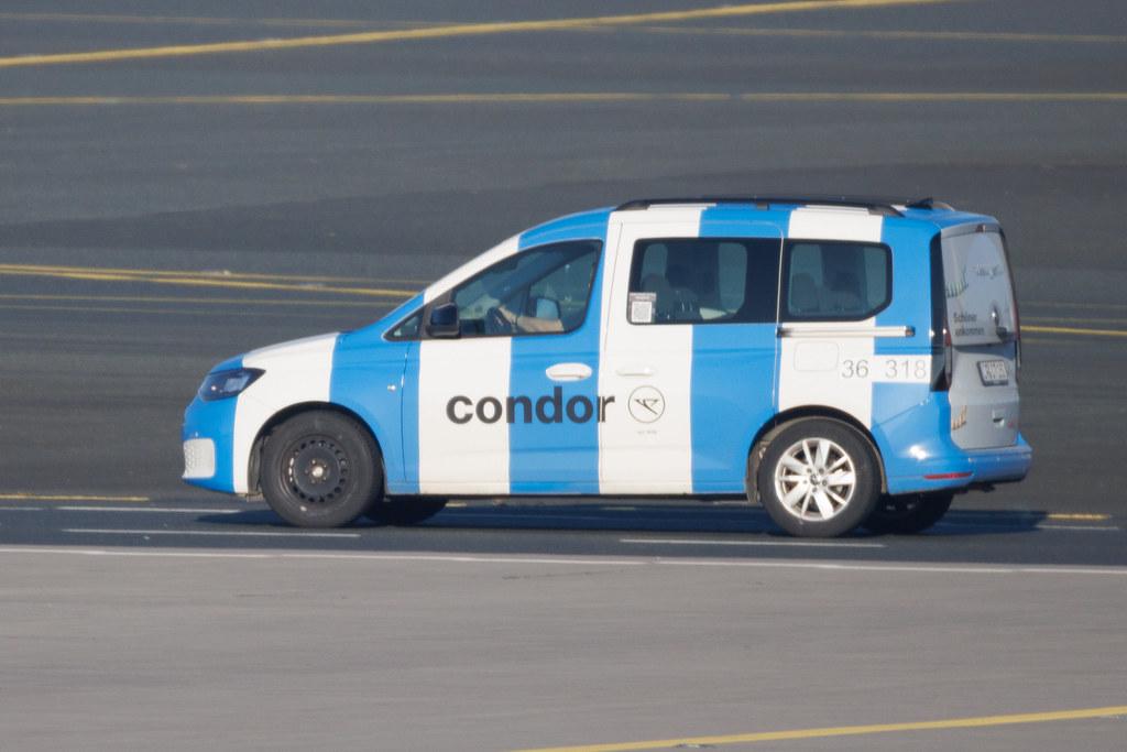 Frankfurt Airport: Condor Fahrzeug 36 318