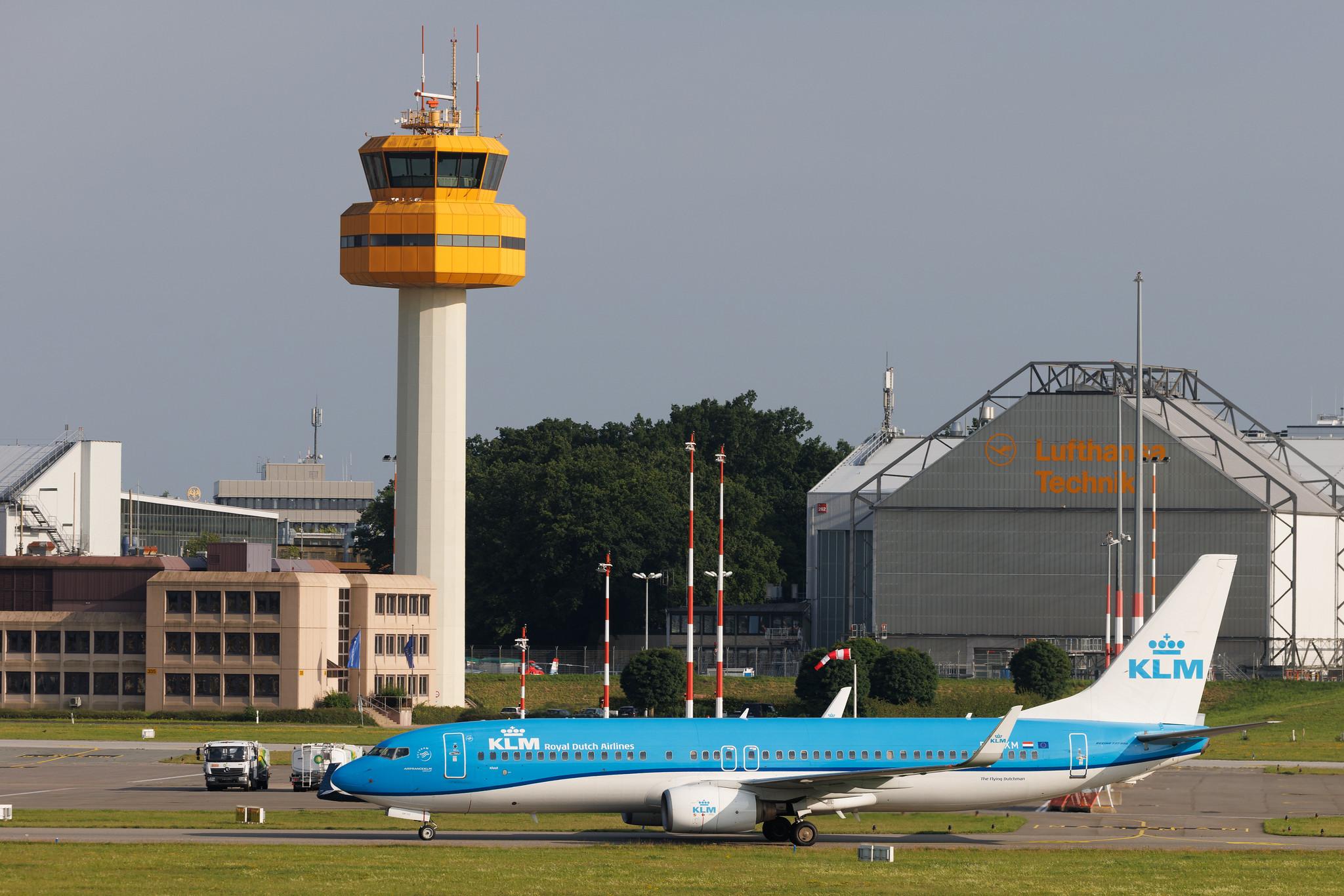 Hamburg Airport: KLM (KL / KLM) | Boeing 737-8K2 B738 | PH-BXM | MSN 30355