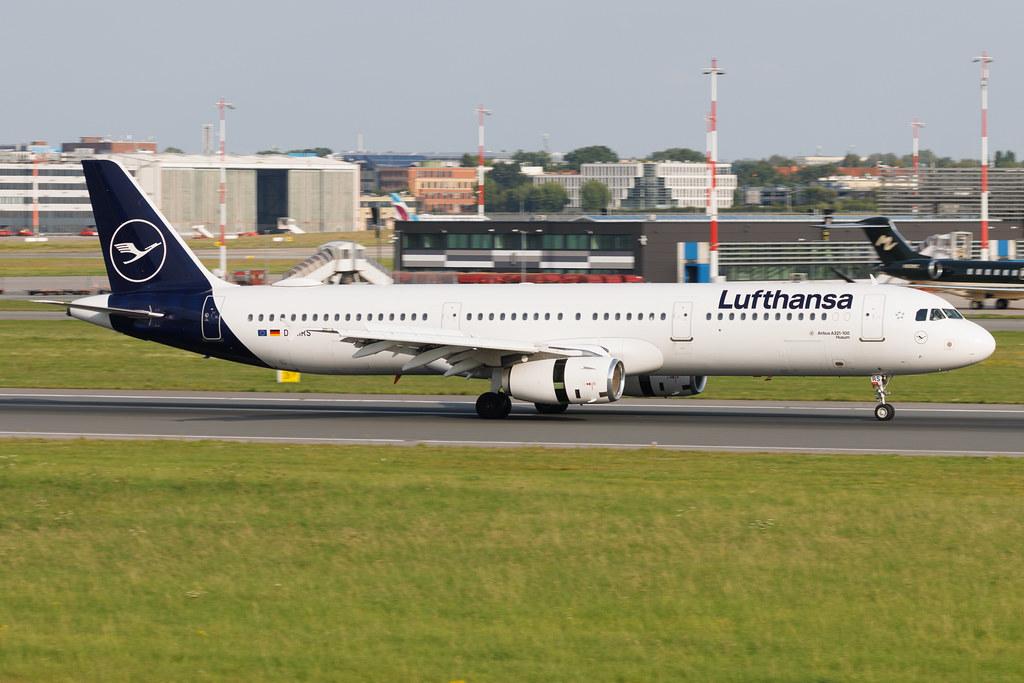 Hamburg Airport: Lufthansa (LH / DLH) | Airbus A321-131 A321 | D-AIRS | MSN 0595
