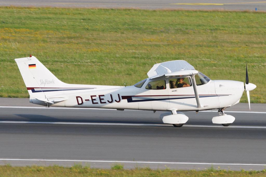 Hamburg Airport: Private owner | Cessna 172R Skyhawk C172 | D-EEJJ | MSN 17280813
