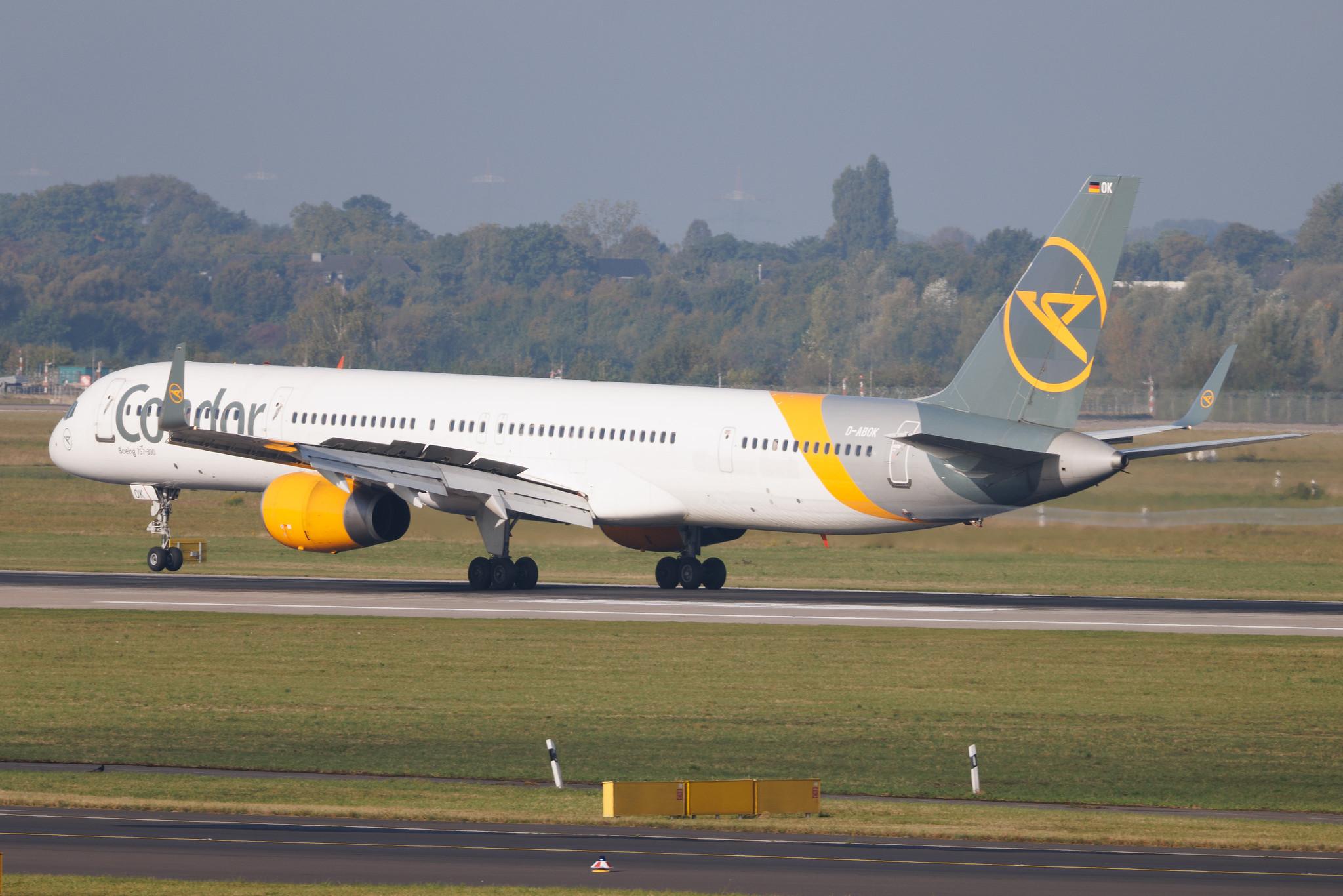 Düsseldorf Airport: Condor (DE / CFG) | Boeing 757-330 B753 | D-ABOK | MSN 29020